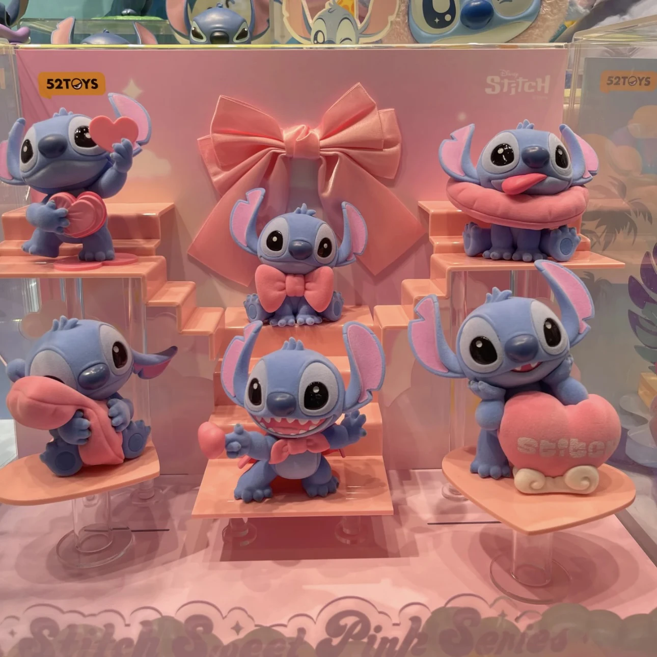 Stitch สีชมพูหวาน Series Blind BoxTrendy ของเล่นตุ๊กตาสําหรับตกแต่งของขวัญวันเกิด Action ตัวเลขของเล่นสะสมโรงรถชุด