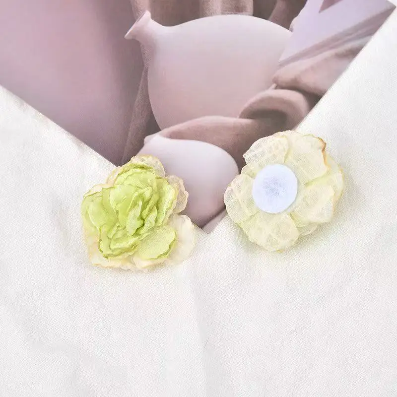 40*40mm Hong Kong style retro three-dimensional fabric  diy accessories chiffon two-color burnt edge camellia yarn flower