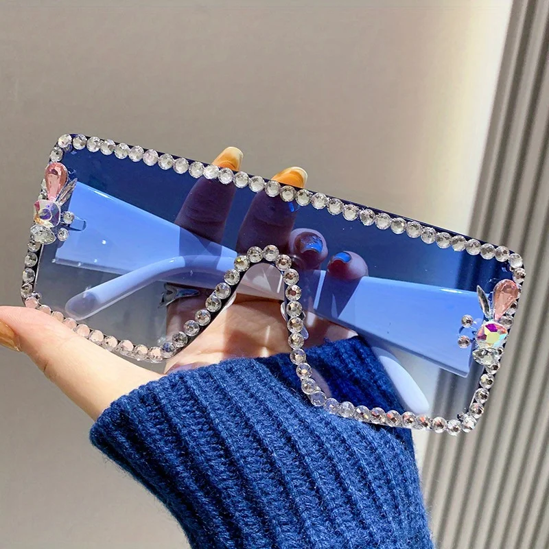 

Large Frame Rhinestone Inlaid Sunglasses Women's UV Resistant Glasses Integrated Windproof Sunglasses Glasses