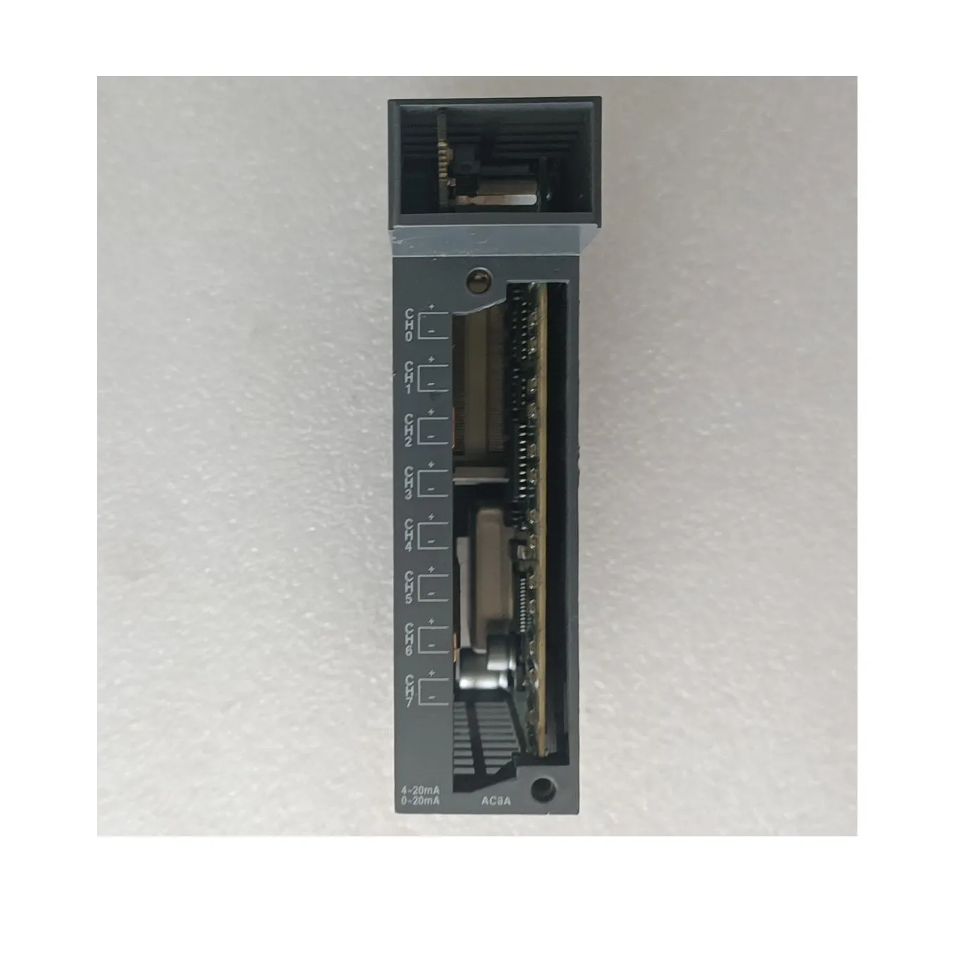 Modulo PLC 2MLF-AC8A Con garanzia