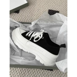 2023 NEW Woman Vulcanized Shoes White Thick Heels Canvas Sneakers Women Shoes Casual Spring Autumn Lace Up Sneakers For Ladies