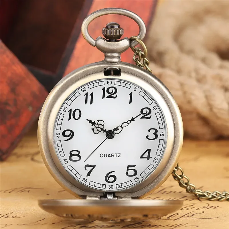 Old Fashion Pocket Watch with Hollow Dragon Phoenix Pattern Quartz Analog Display Arabic Numeral Sweater Necklace Chain Reloj