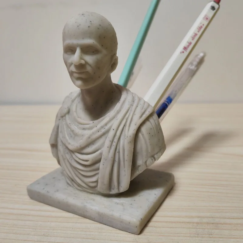 2024 New Creative Character Statue Julius Caesar Office Desk Decoration Pen Holder Resin Ornament Home Accessories