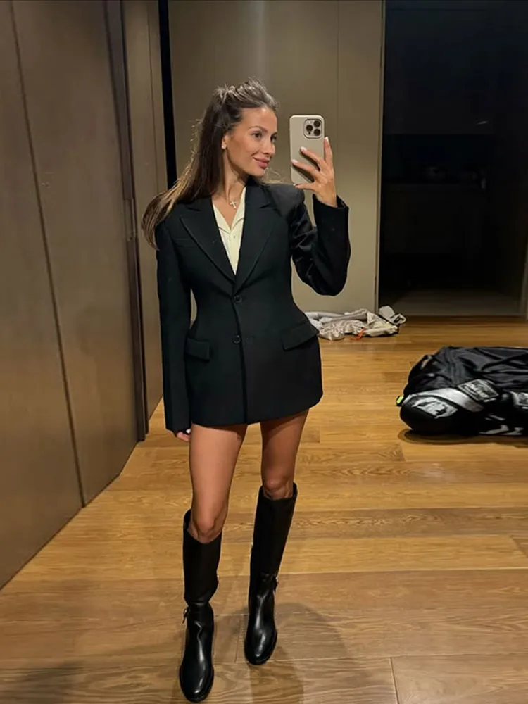 Elegant Black Slim Fit Blazer Jacket Women Retro Lapel Single Breasted Suit Jackets Female 2025 Chic Versatile Street Office