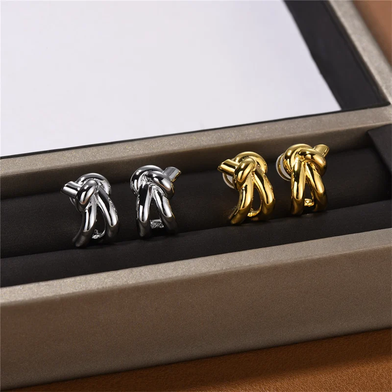 French Ins Minimalist Exquisite Small Knot Design Earrings for Women's Vintage Light Luxury Fashion High-End Trend Accessories