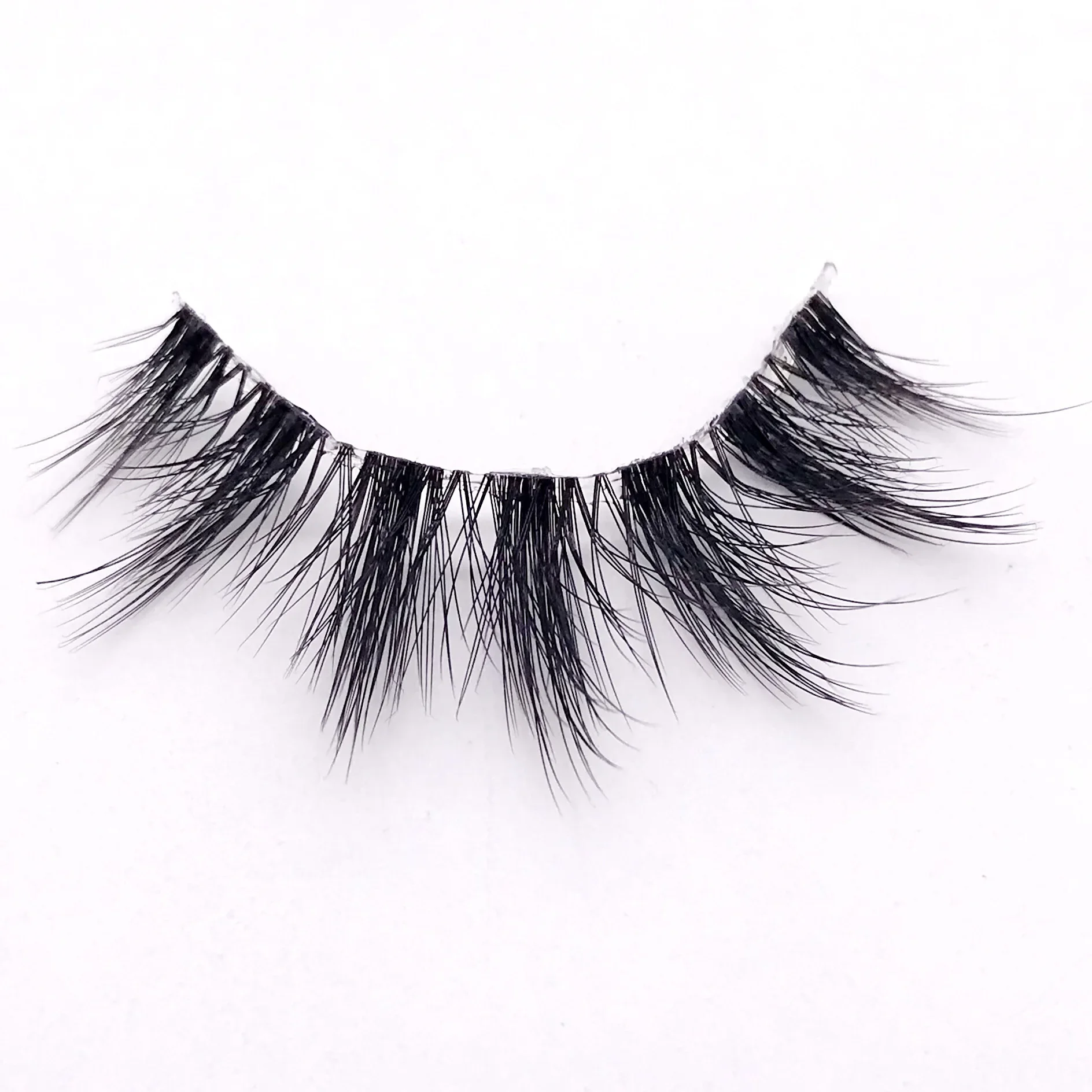 3 คู่ 3D Mink ที่มองไม่เห็น Lash Handmade Crisscross Eyelashes Clear Band Soft Strip ขนตาธรรมชาติยาว Wispy False Lashes แต่งหน้า