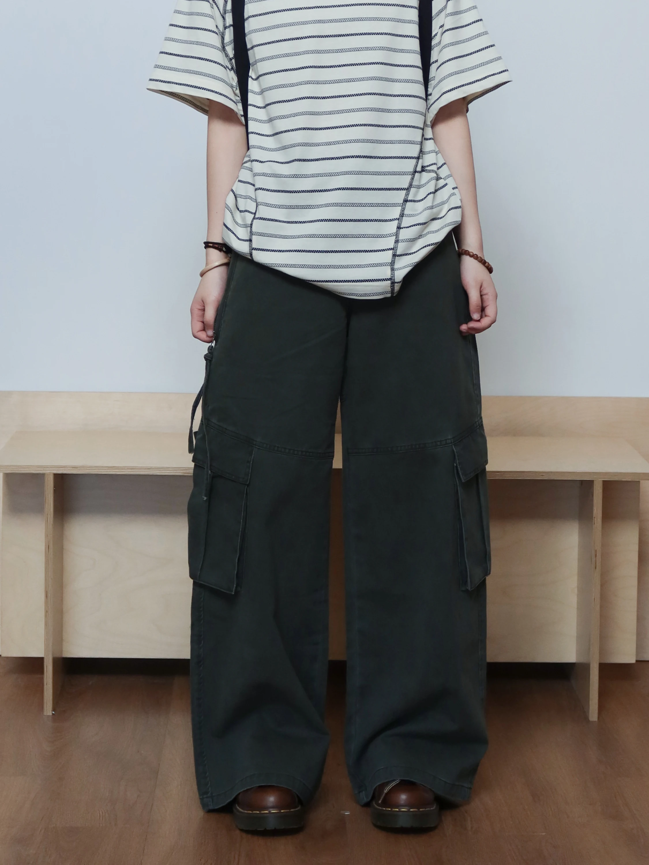 

American Retro Military Green Work Pants Multiple Pockets Loose Wide Leg Casual Trousers Simple Style Unisex Cotton Jeans