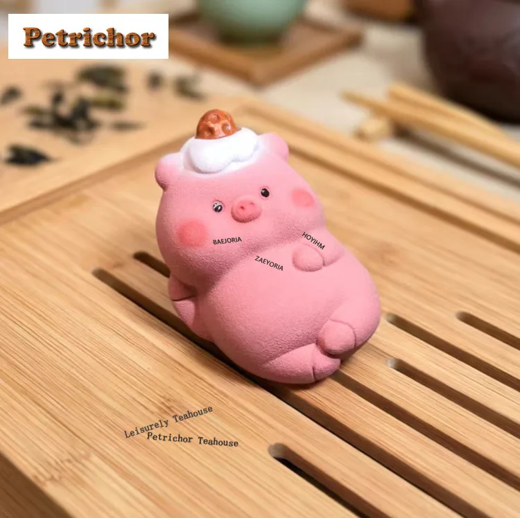 HOYIHM Yixing Purple Clay Lying Flat Pink Pig Tea Pet Ancient Tea Games Tea Figurine Play Toys Tea Statue Ornaments Accessories