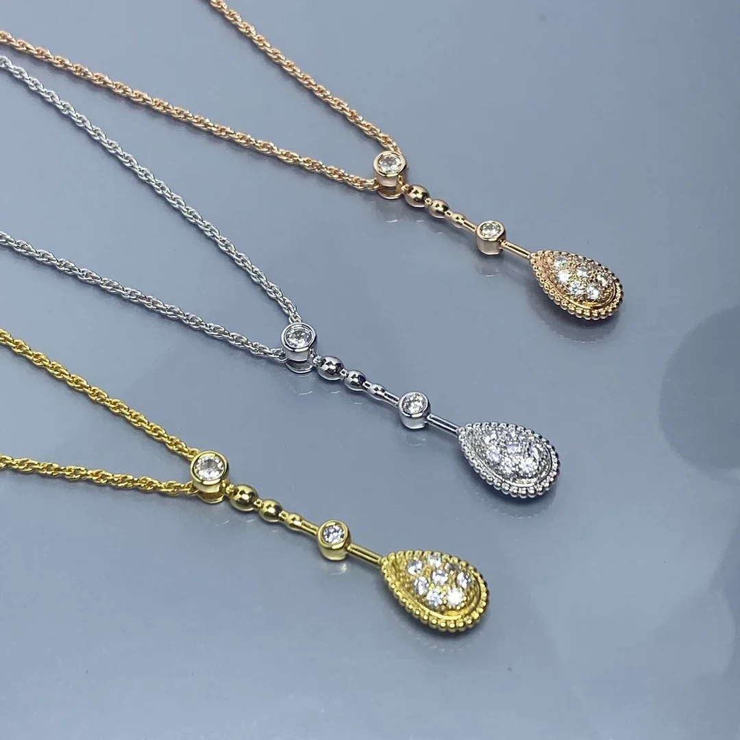 

Petite & Chic Style: Exquisite Necklace for Daily Elegance and Uniqueness