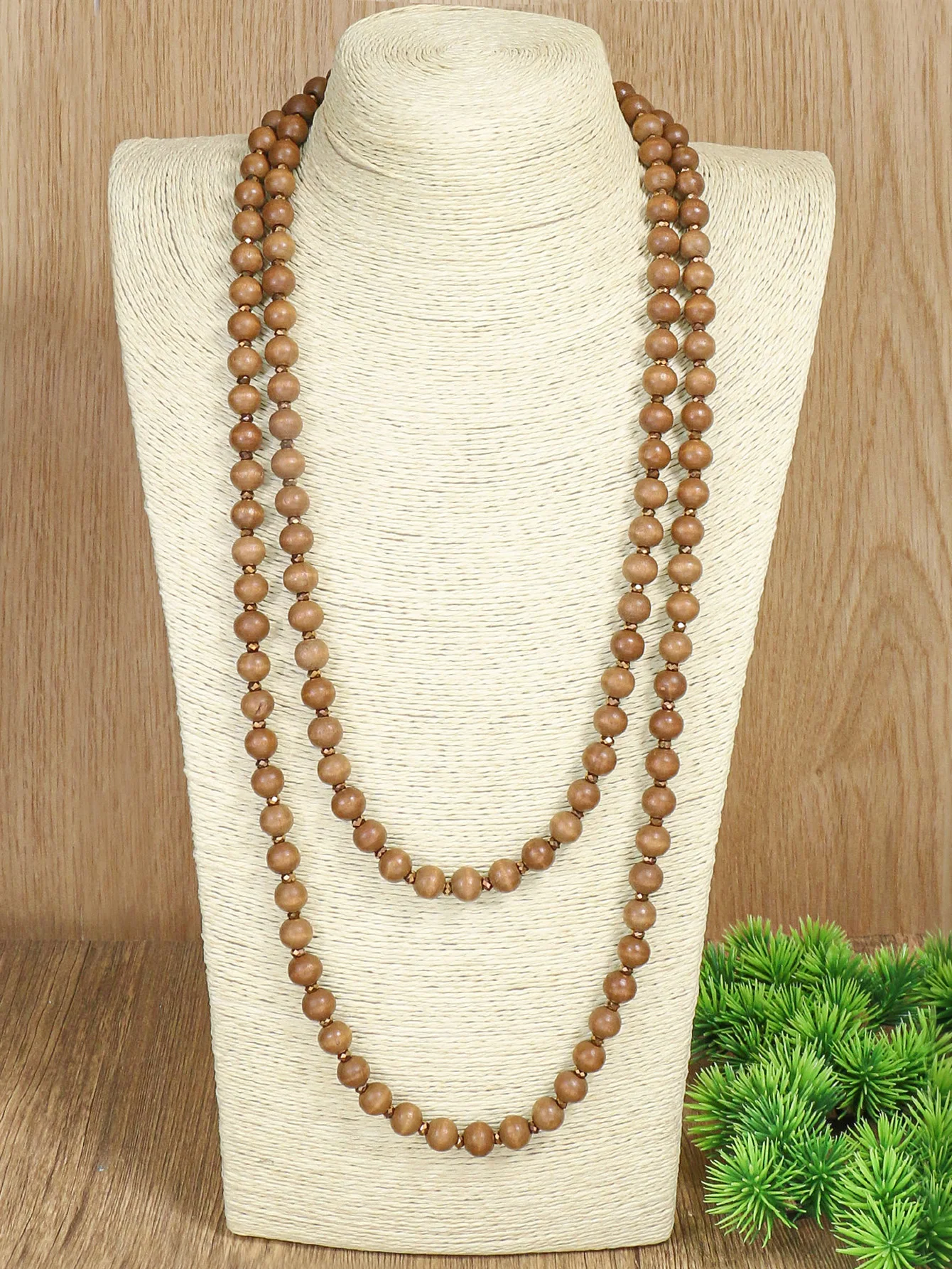 Vintage Minimalist  Fashionable Square Style And Temperament Type Long Wooden Bead Necklace With A Neutral Style