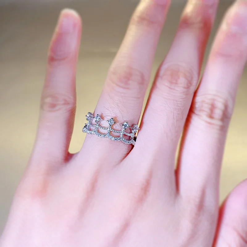 Cincin rok renda perak S925 baru 2024 untuk wanita, segar dan populer di Eropa dan Amerika, cincin desain gaya Instagram, kecil