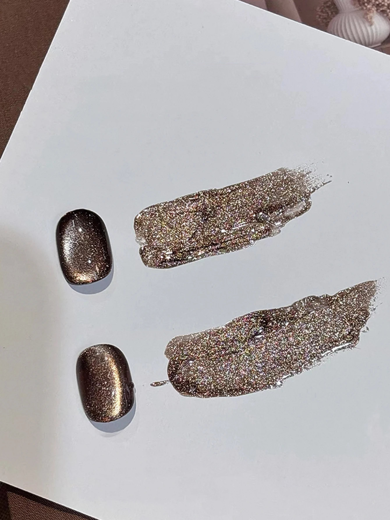 15ml Jesienno-Zimowy Lakier Hybrydowy do Paznokci Efekt Kociego Oka - Piasek Księżycowy - Utwardzany UV LED - Prezent Świąteczny dla Kobiet - Artykuły do Pielęgnacji Paznokci