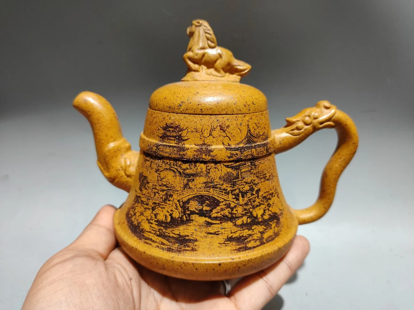 Purple teapot Yixing Purple Clay Teapot the spirit of the dragon-horse Horse statue cover Dragon handle pot Kettle Teapot