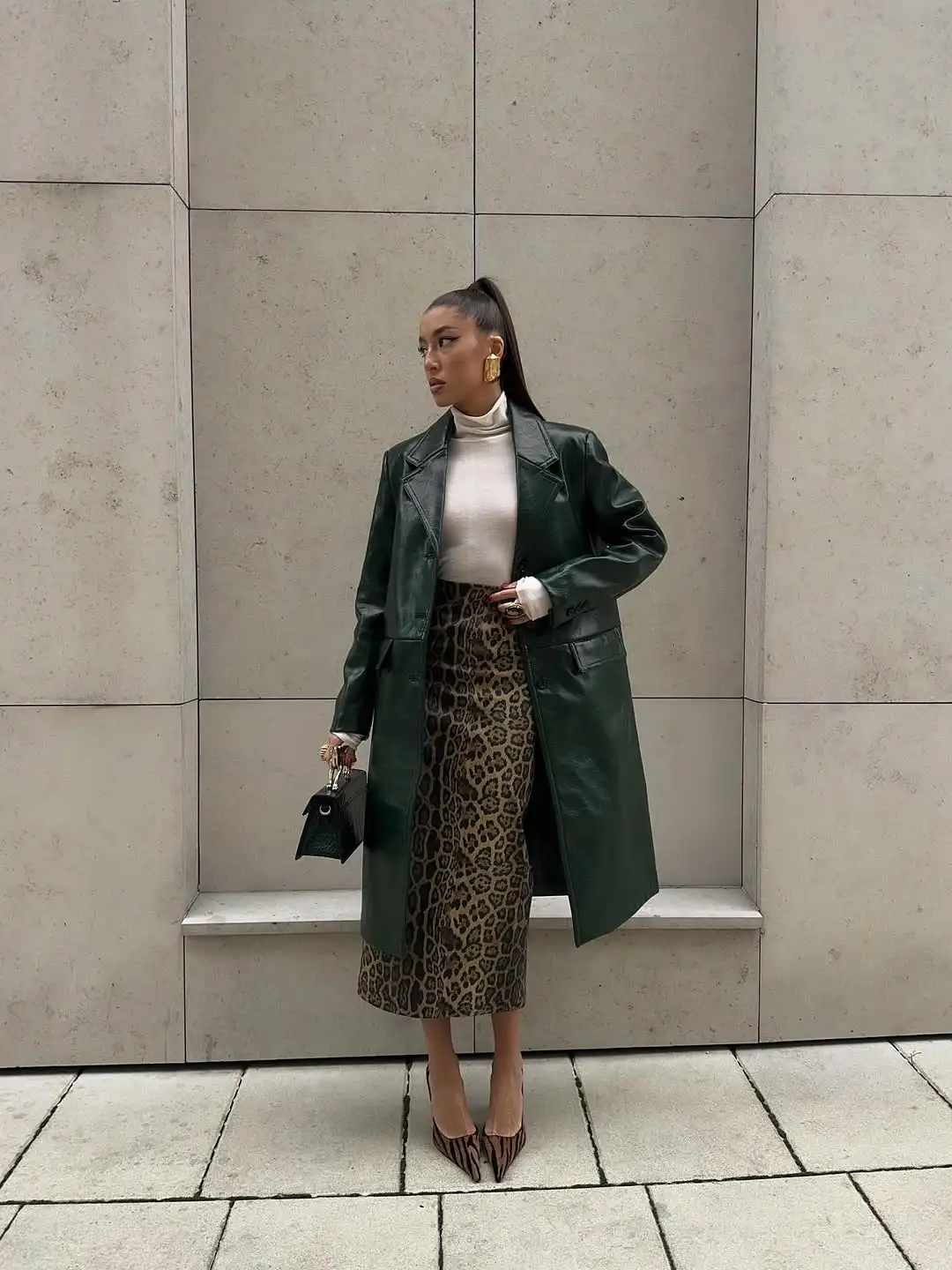 Green Lapel Retro Long Leather Jacket Women Fashion Full Sleeve Single Breasted Pocket Loose Jackets 2026 Lady Daily Street Coat