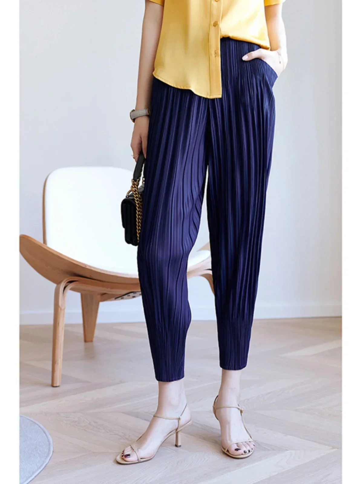 Miyake Pleated 2023 New Summer Casual Loose Solid Colour Large Yard Harem Trousers Slim Thin Women\'s Nine-point Lantern Trousers