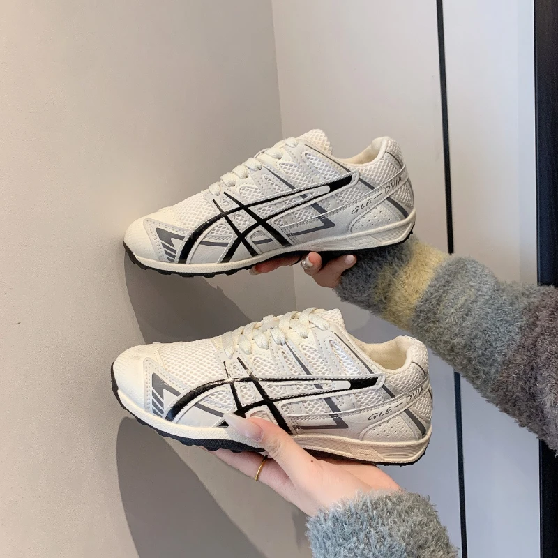 أحذية رياضية شبكية مضادة للانزلاق للركض في الهواء الطلق أحذية رياضية نسائية مريحة تسمح بمرور الهواء أحذية ركض عصرية للمشي للسيدات #4