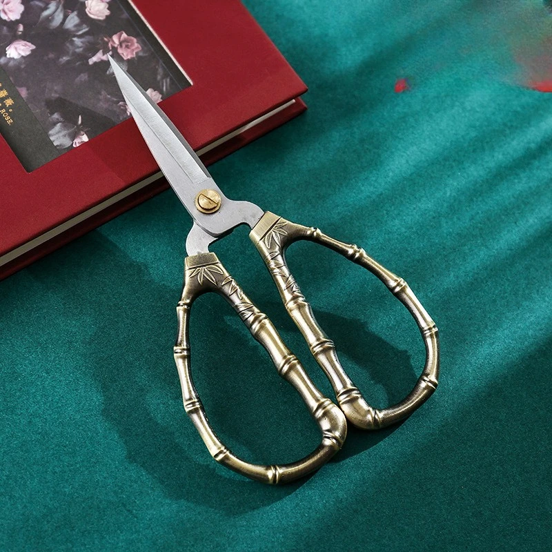 Oriental Vintage Stainless Steel Mini Scissors, Portable Hand Cutting Tool for Cross Stitch, Tea Ceremony & Paper Art Wholesale