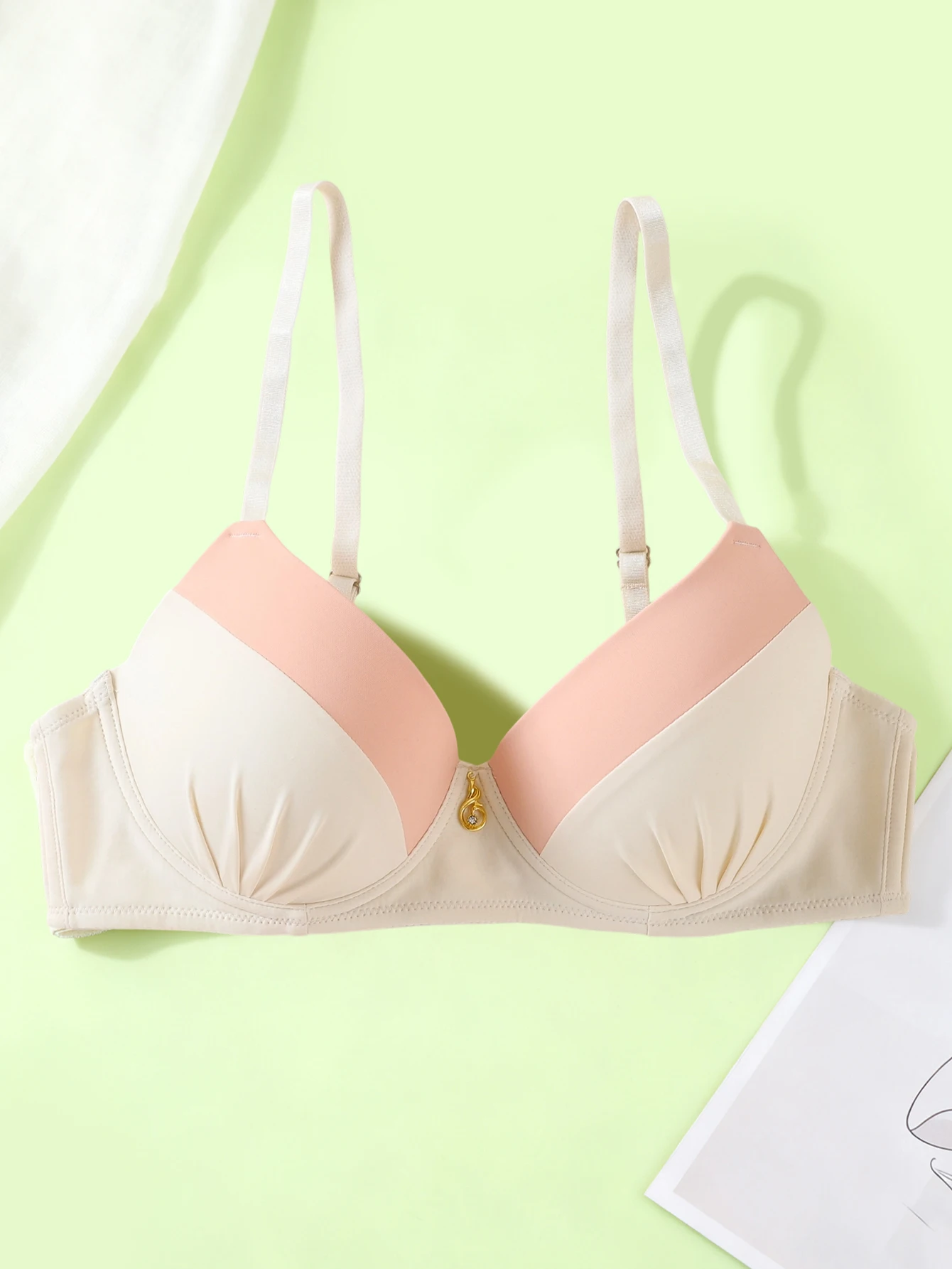 قطعة واحدة - حمالة صدر نسائية - حمالة صدر رافعة للشابات - دعم Underwire لمنع الترهل - ملابس داخلية نسائية بسيطة بلون موحد - مناسبة للمنزل والمكتب والسفر والتمرين وما إلى ذلك