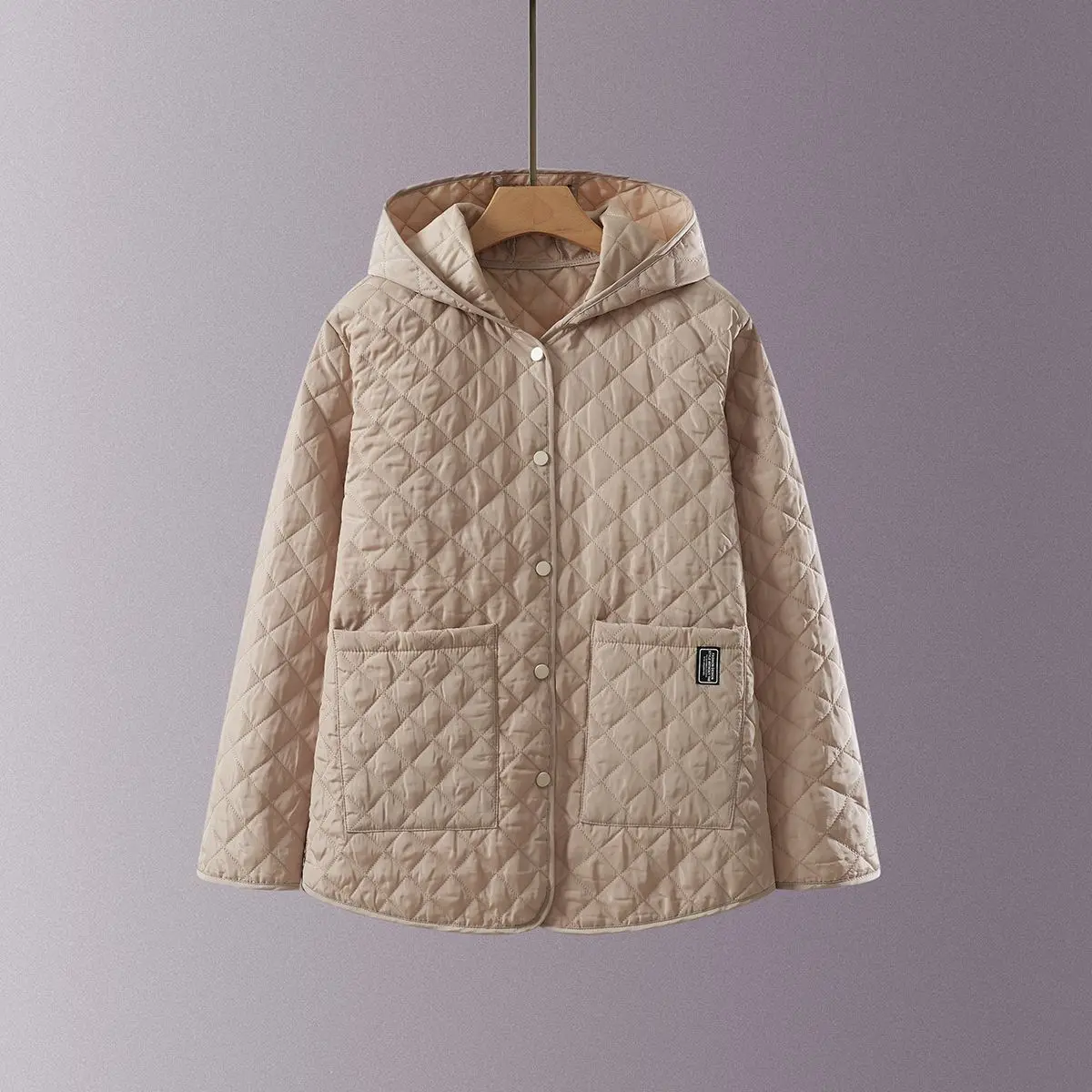 سترة قطنية خفيفة الوزن للنساء مع غطاء محرك السيارة متوسط الطول نمط لحاف مريح كاجوال من نسيج البوليستر للخريف...