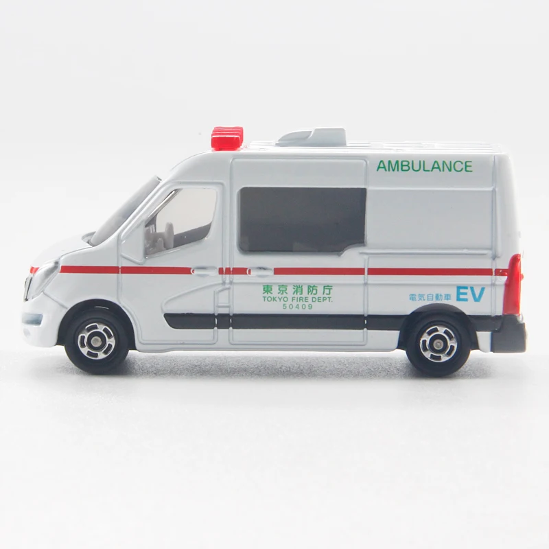 TAKARA TOMY Tomica NO 44 NISSAN NV400 EV AMBULANCE Zabawki ze stopu Metalowy model pojazdu z odlewu Prezent dla dzieci Chłopców