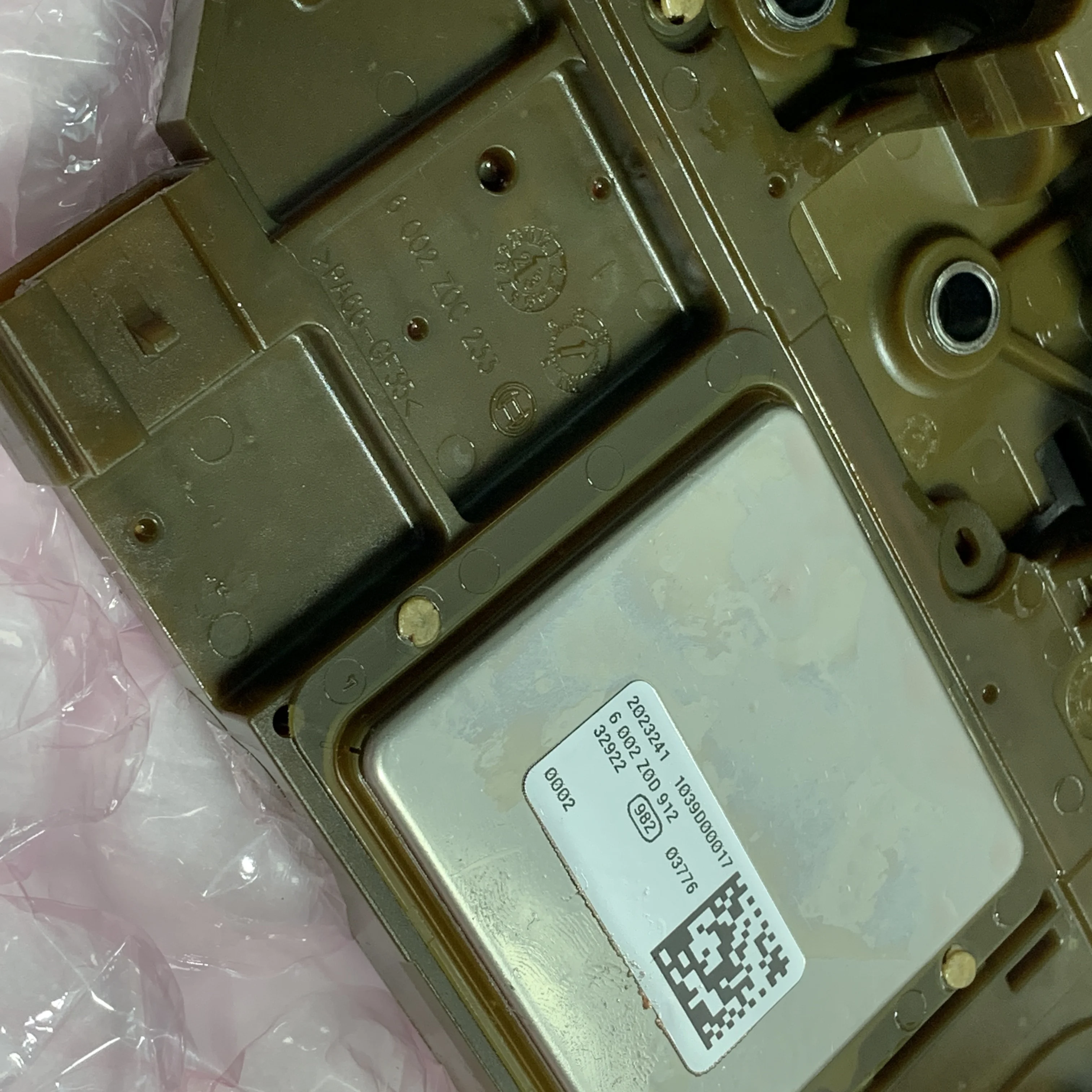 OEM nouveau solénoïde de corps 6T70 6T75e TCM ECU TCU 24275870 assemblage état utilisé pour les systèmes de Transmission automatique BMW Audi Automos