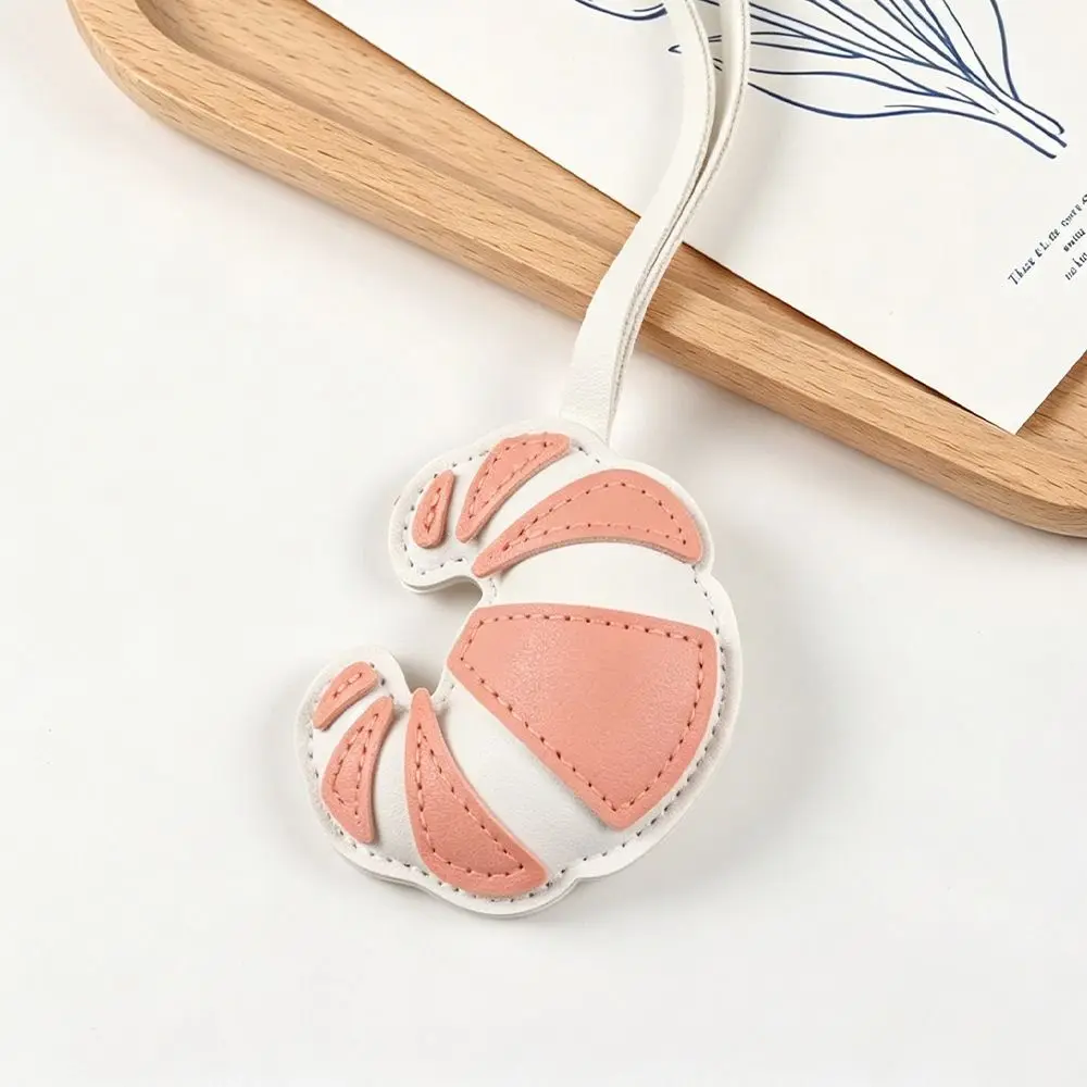 Lovely Hanger Pu Leather Croissant Pendant Ox Horn Bread Shaped Bag Charm Fashion Creative Bag Decoration Car Keyring