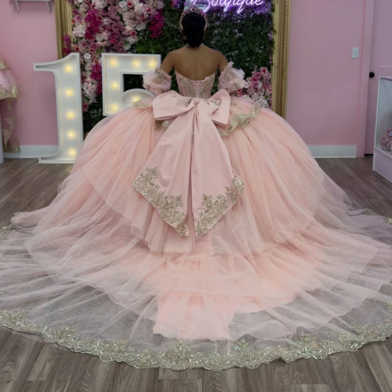 Light Pink Glitter Quinceanera Dresses Off Shoulder Ball Gown Sweet 16 Dress Applique Beading Bow Tiered Tull Corset Party Birth