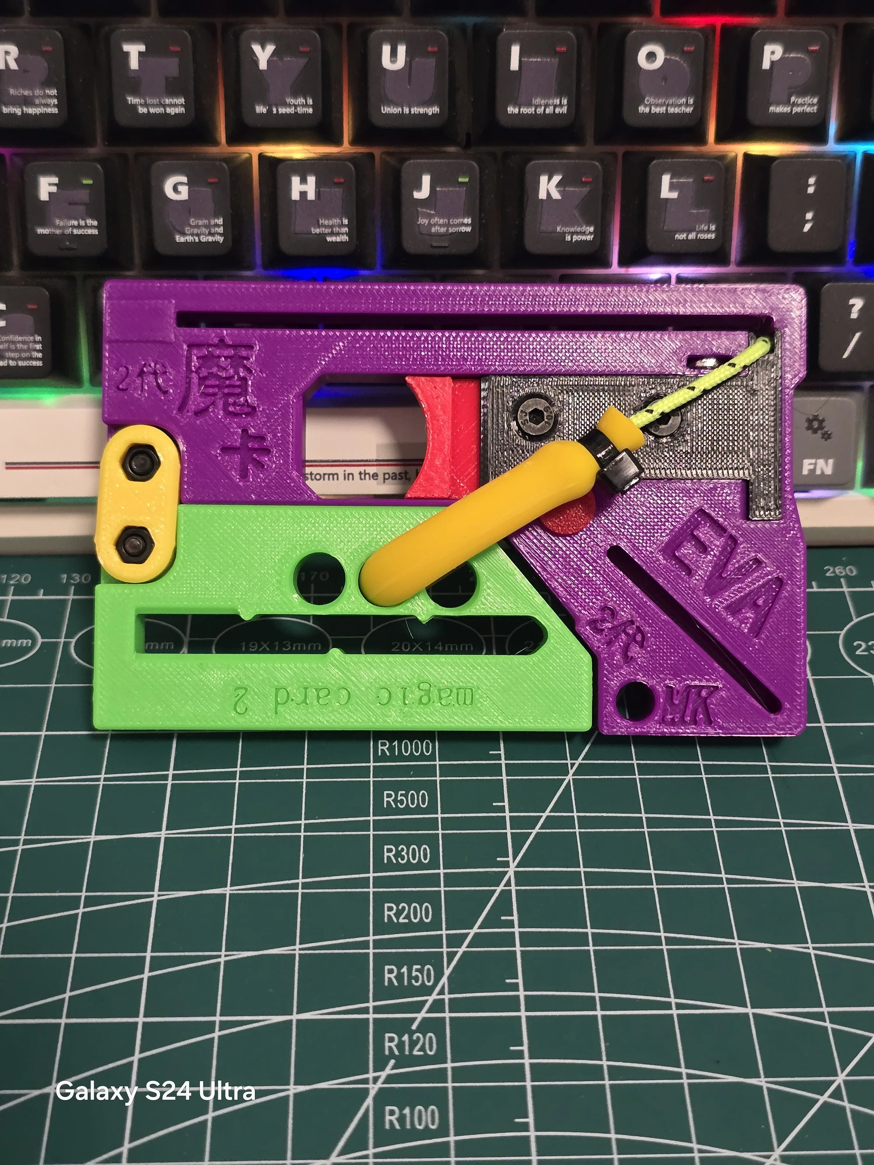 Folding card 3D printing portable EDC creative transformation outdoor competitive shooting tool