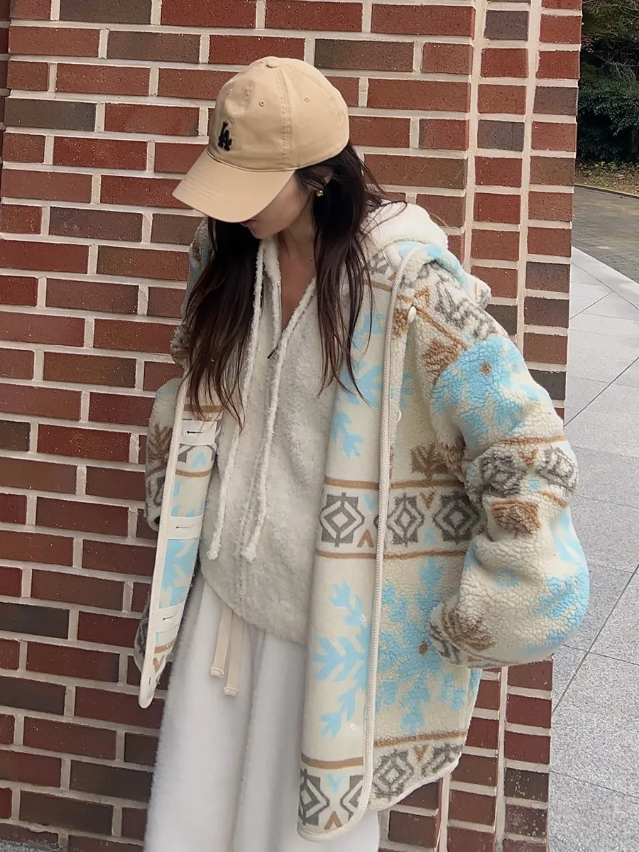 

Шикарное универсальное зимнее пальто большого размера, женское пальто с капюшоном на подкладке, теплое пальто со снежинками, корейское волокно из полиэфирного волокна