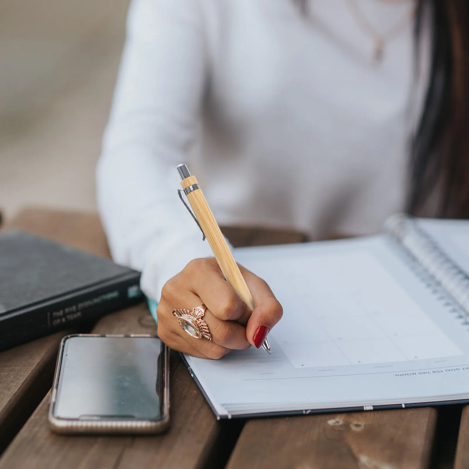 12pcs Ballpoint Pens Student Ballpoint Pen Student Office Use Smooth Writing Natural Material Retractable Design