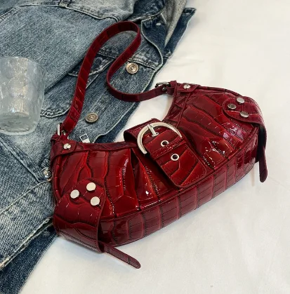 

Fashionable Casual Exquisite Handbag Trendy Women's Bag Retro Luxury Design Crossbody Bag Commuting Versatile