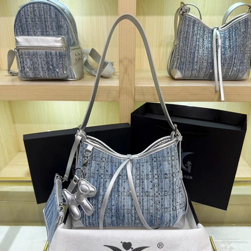 Stylish Classic Tote Bag Premium Leather Handbag By Famous Designer For Fashionable Ladies Shoulder Messenger
