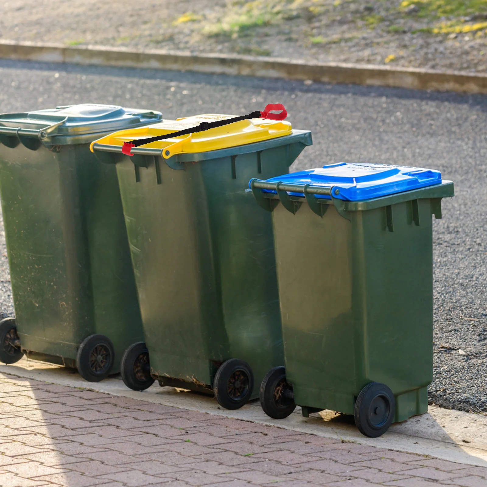 

Trash Can For Animals Universal Fit Outdoor Garbage Bin Strap Durable Nylon Elastic Rope Lid Lock System Bear Recycle