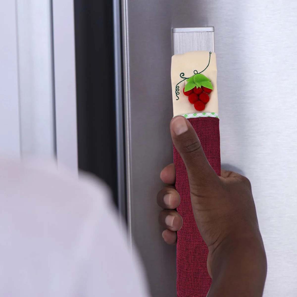 

Decorative Handle Cover for Fridge Grape Print Insulated Appliance Handle Wrap Protection from Cold Metal Kitchen