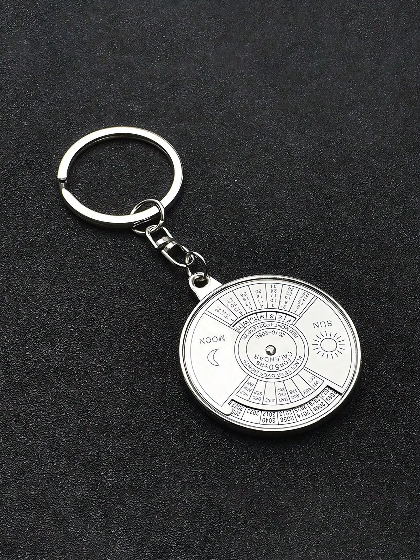 Gantungan Kunci Logam Berputar - Kalender Abadi 50 Tahun dari Paduan Seng, Gantungan Kunci Kalender Abadi Multifungsi, Hadiah Kreatif