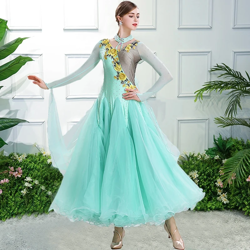 Green Floating Sleeves Floral Sequins Ballroom Dance Competition Costumes Dancing Dress Women Viennese Waltz Dress Ball Gown