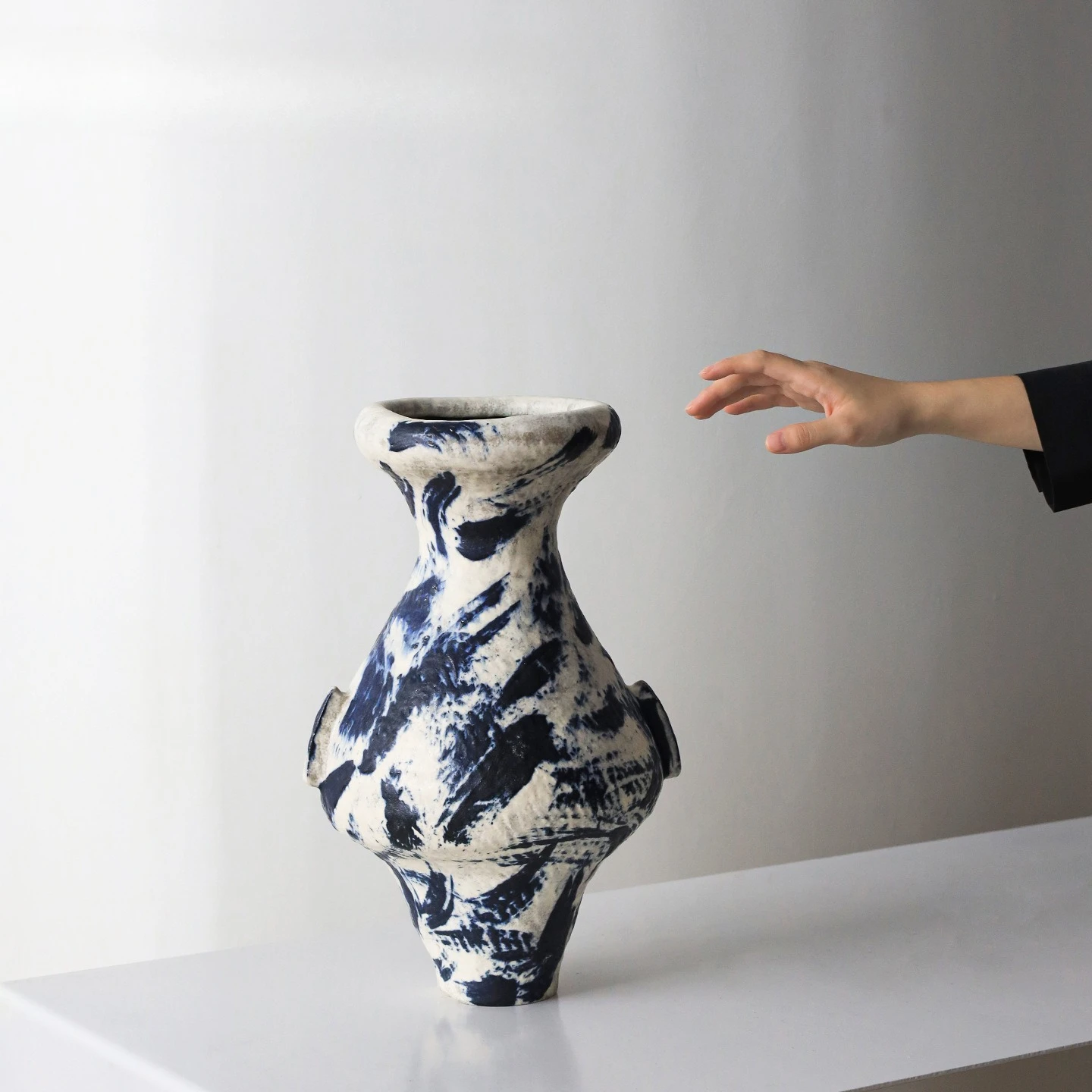 Jingdezhen Porcelain Large Vase New Chinese Art Flower Container, Desktop Decorative Ornament for Hallway Living Room