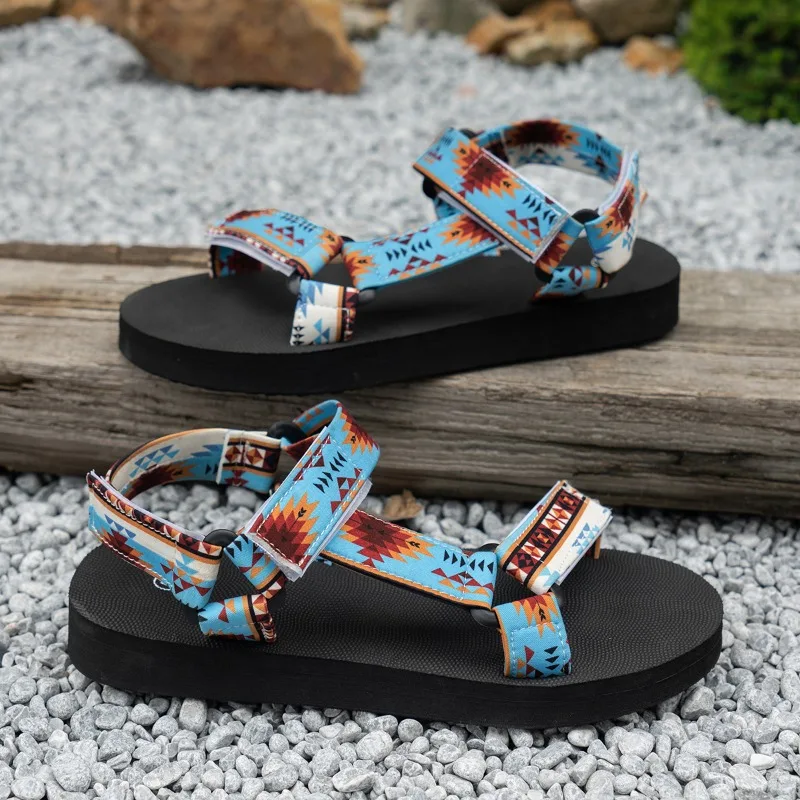 Vrouwen Sandalen 2024 Nieuwe Zomer Platte Vrouwen Hennep Touw Set Voet Strandsandalen Outdoor All-Match Casual Schoenen Grote Vrouwen Sandalen