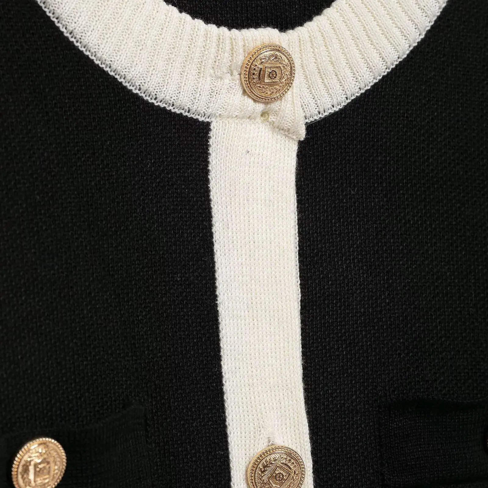 

Faionable Classic Knitted Jaet Golden Button Autumn New Arrival Women's Clothing JNLEAOG Polyester Fiber Long Sve
