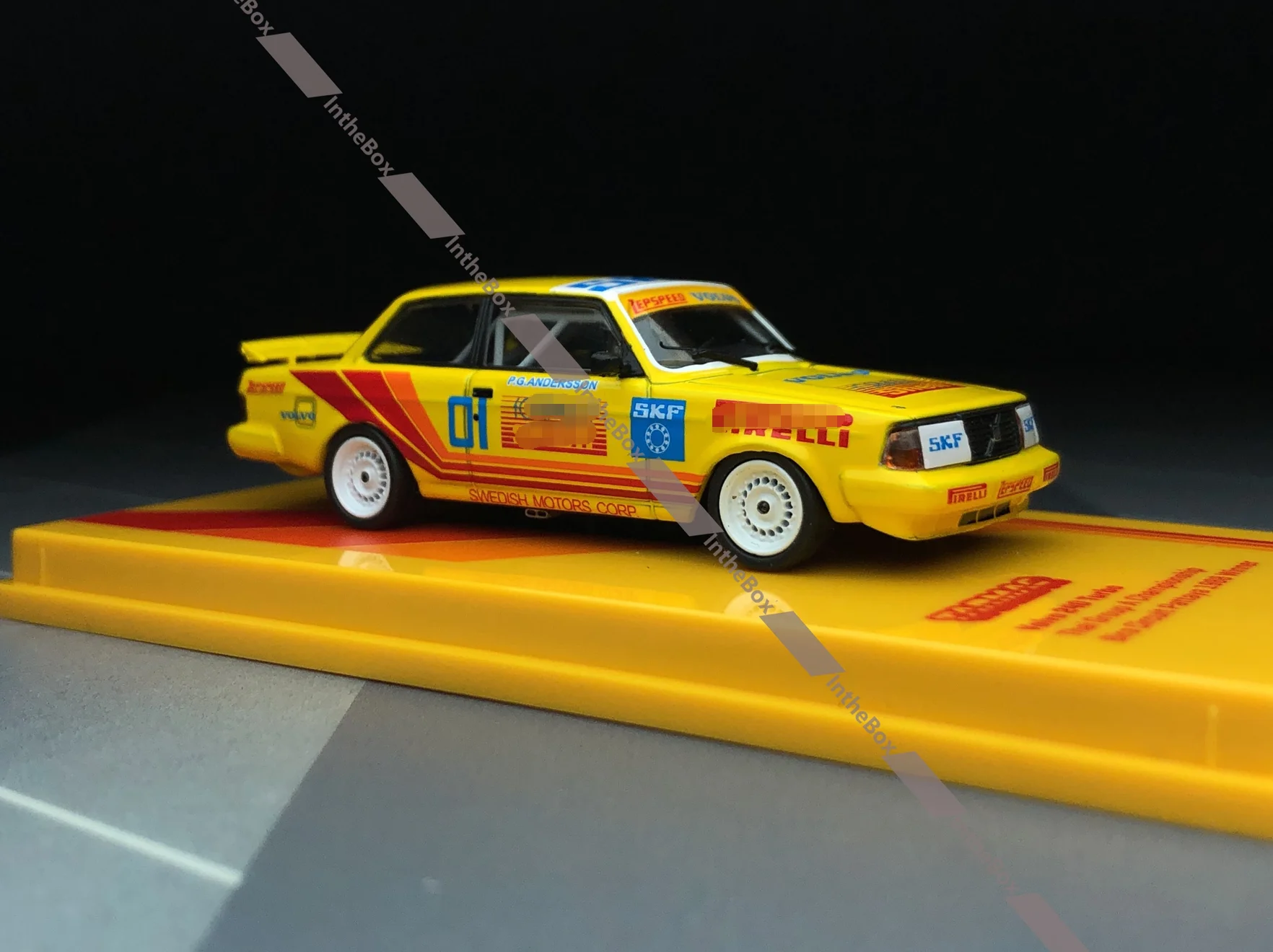 

Tarmac 1/64 240 Turbo Thai Grp.A Championship Bira Circuit Pattaya 1988 Winner Diecast Model Car Collection Limited Edition