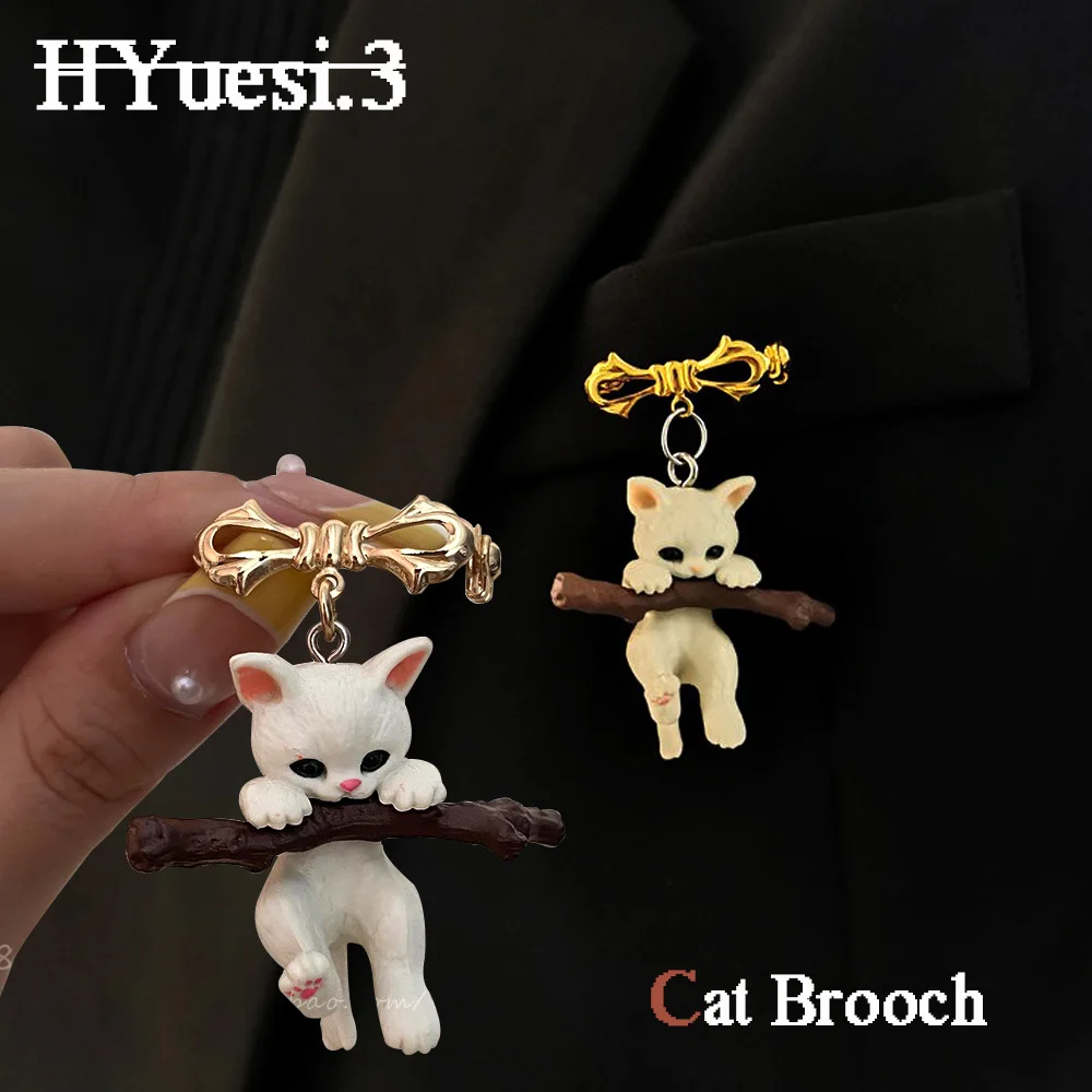 Cute 3D Cat Animal Hanging Branch Brooch Kawaii Animal Lapel Pins Clothes Backpack Jackets Decoration For Children Women Gifts