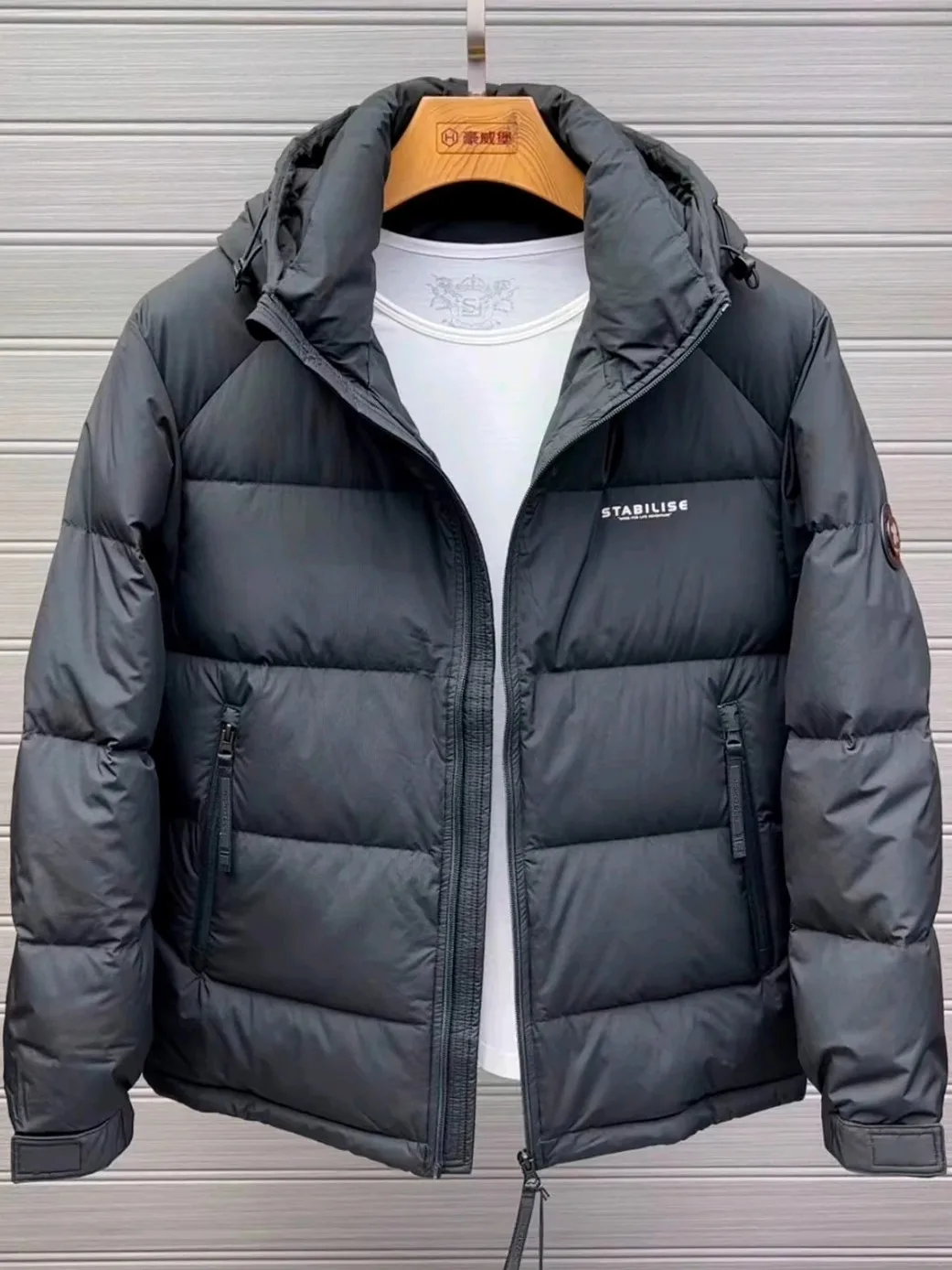 

Men's Fashionable Casual Hooded Jacket Outerwear New Autumn Winter Standard Fit Antibacterial Long Sleeve Zipper Closure