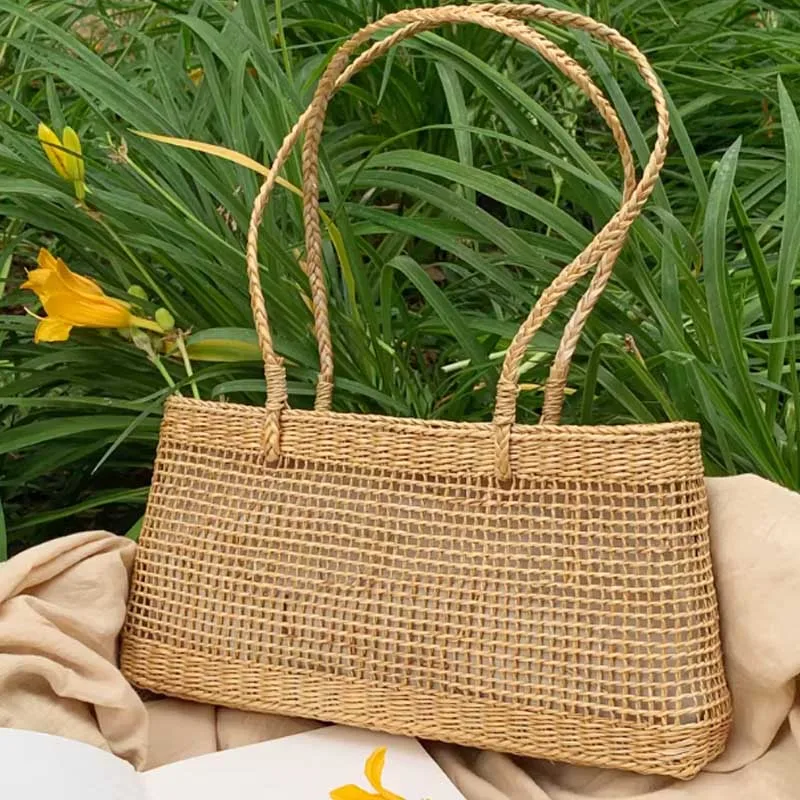 

New Handmade Woven Single Shoulder Bag Fashion Hollowed Design Underarm Bag Retro Women Handbag Summer Vacation Bag