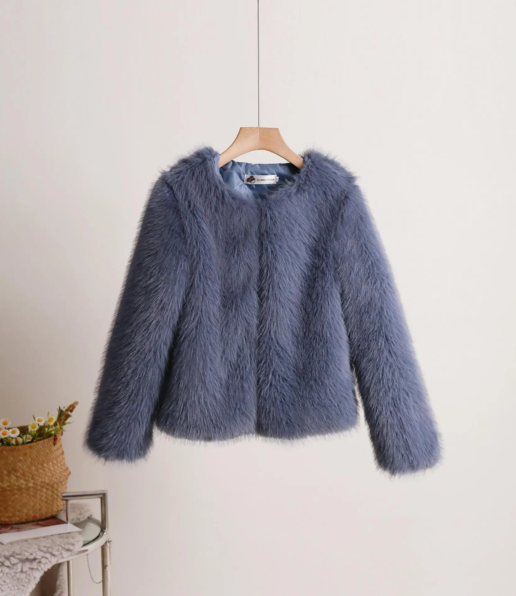 

Chic 2023 Winter Solid Faux Fox Fur Coats Women Luxury Tuscany Fluffy Furry Fur Jacket Coat Girls Korean Fashion Streetwear