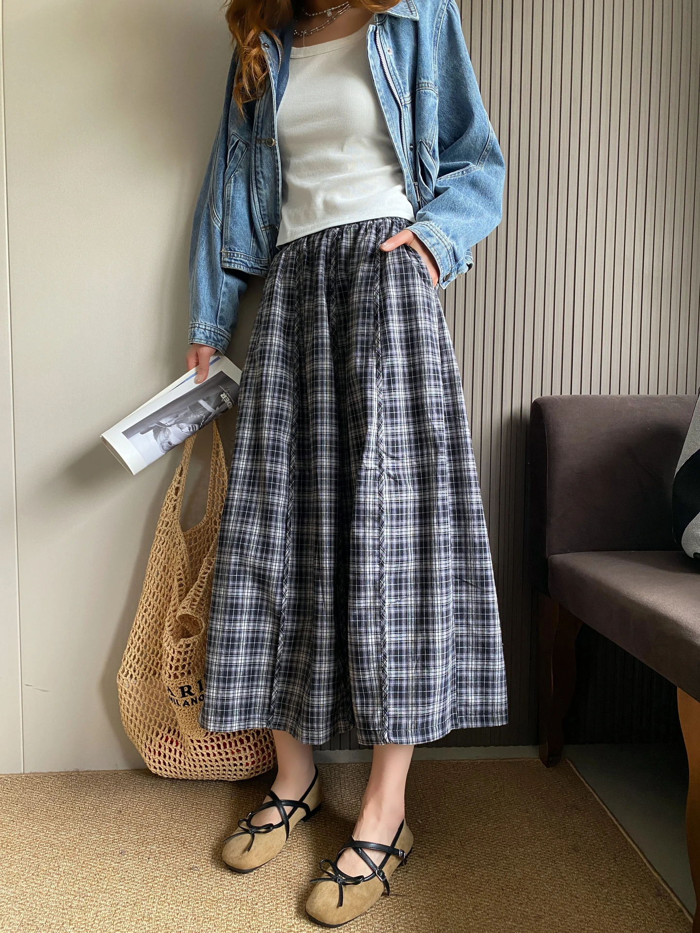 

Юбка А-силуэта с высокой талией в клетку, женская, весенняя новинка, приталенная, с цветочным декором, средней длины, в корейском стиле, для повседневной носки