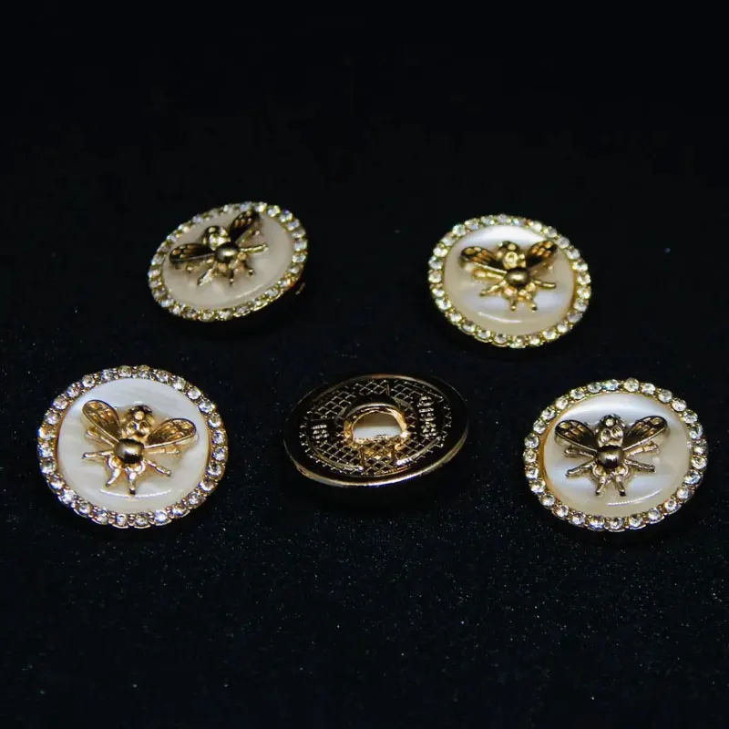 6 Stück 18/23/25 mm Bienen-Design Metallknöpfe für Kleidung, Mantel, Jacke, Nähknöpfe, Nähzubehör, Großhandel, DIY-Bastelbedarf – Detail 4