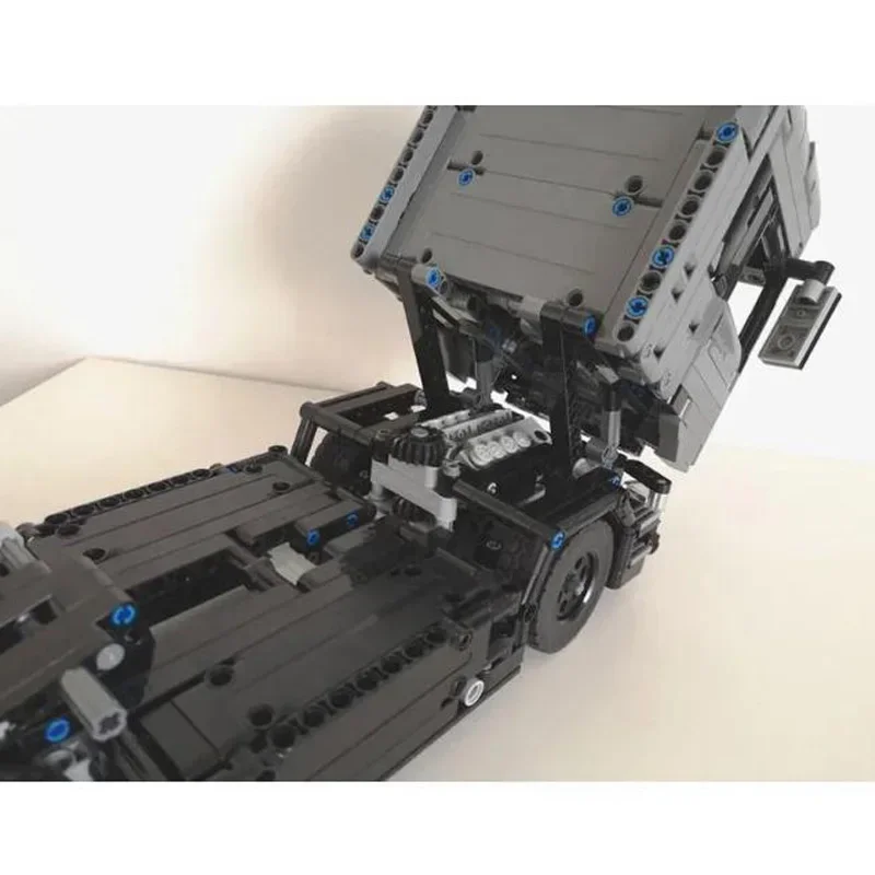 Classic Semi-trailer Truck Self-locking Building Block Model Building Puzzle Birthday Christmas Toy Gift Ornaments MOC-56923