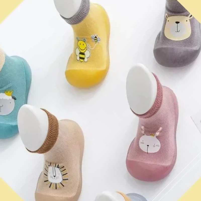 

Новые летние детские нескользящие носки-тапочки, детская обувь и носки для малышей, резиновые носки, обувь, серия животных, средняя трубка
