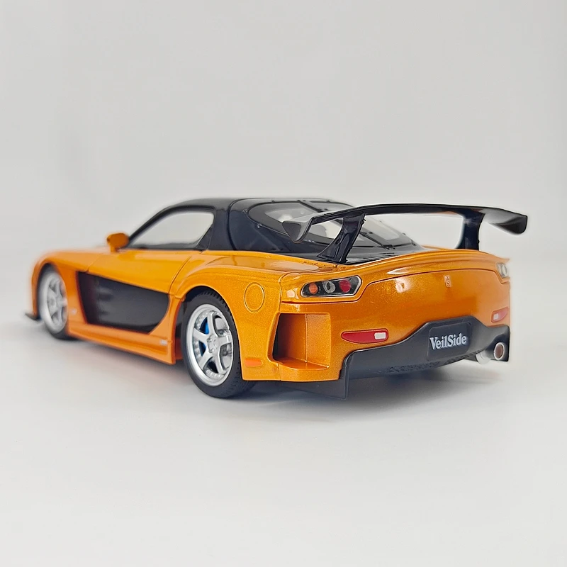 1:24 simulation Mazda RX-7 FD3S alloy car model, doors and engine hood, trunk can be opened  has simulated sound and lighting