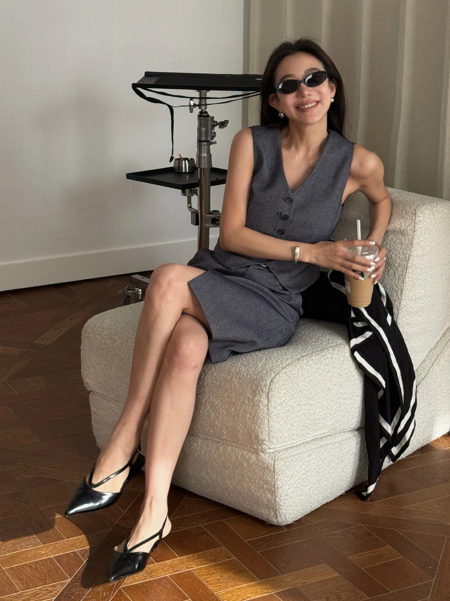 

Модный укороченный жилет LiHuiEr в стиле Old Money: элегантный топ из смесовой ткани для деловых встреч, создающий ощущение роскоши.